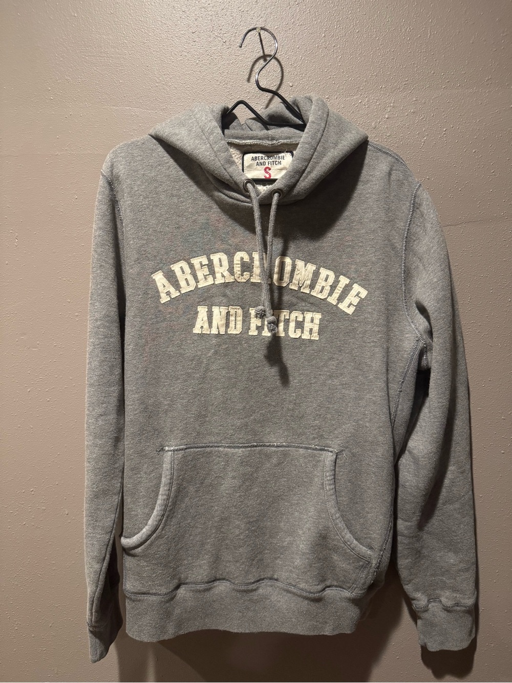 Vintage Abercrombie & Fitch Men's Gray Hooded Sweatshirt
